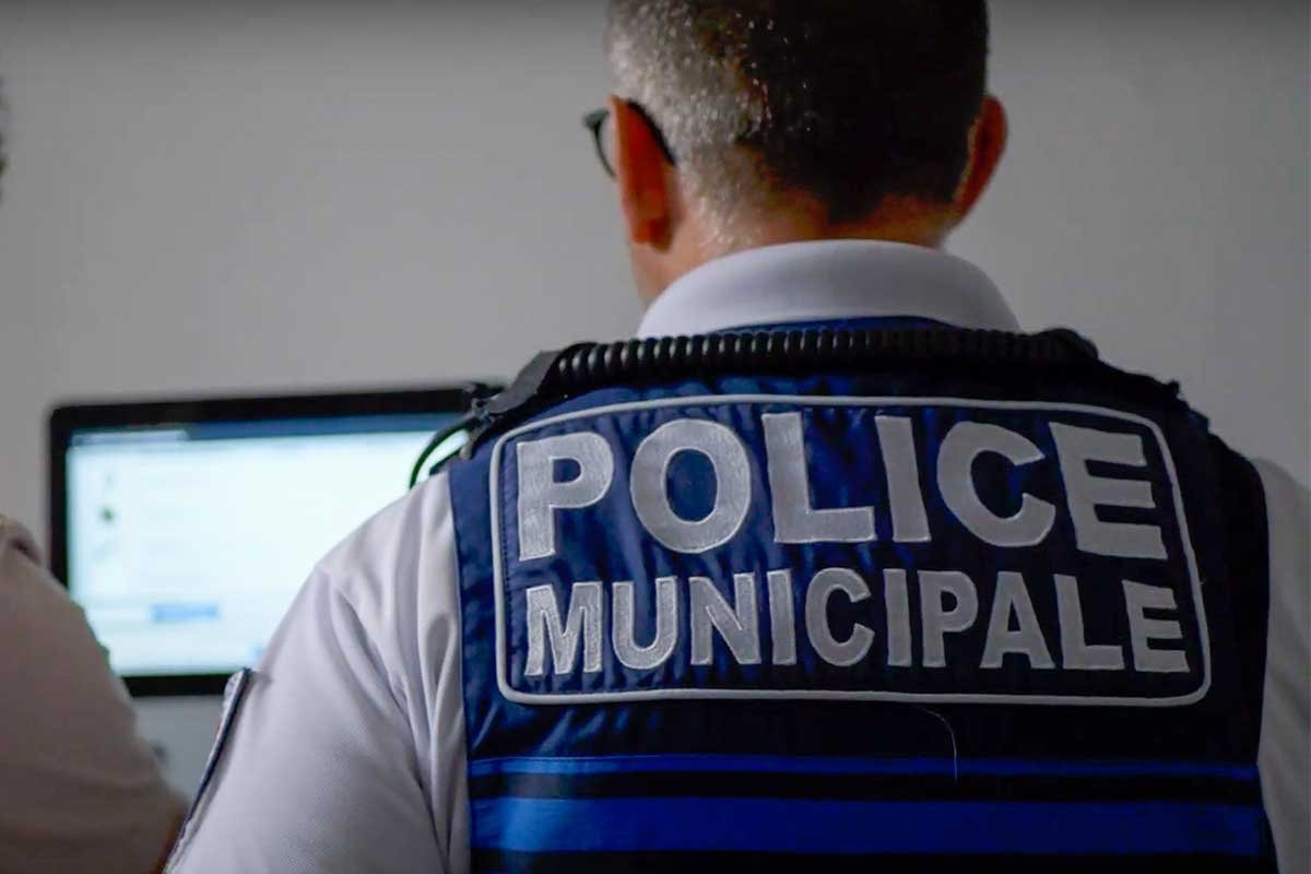 L&rsquo;importance de sécuriser les armes et les munitions pour assurer la sécurité des agents de police